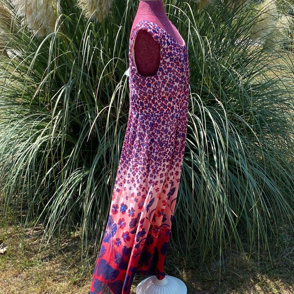 Dressbarn Established 1962  Floral Maxi Dress SZ 16W Red and Blue Flowy Design - Picture 4 of 10